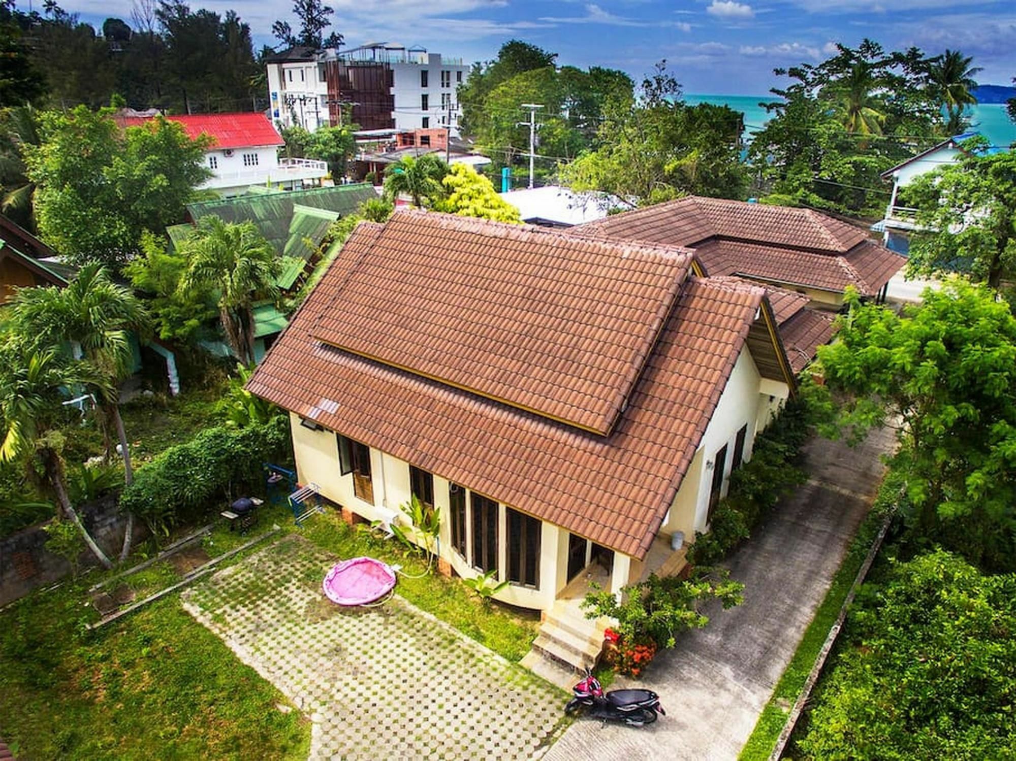 Villa Behind The Phuket Sea Exterior foto